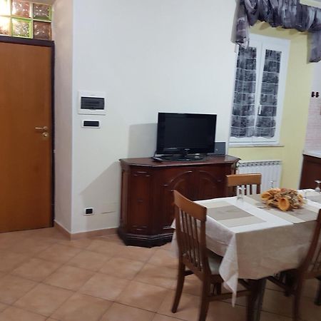 Vecchia Dimora Apartment Marino Bagian luar foto