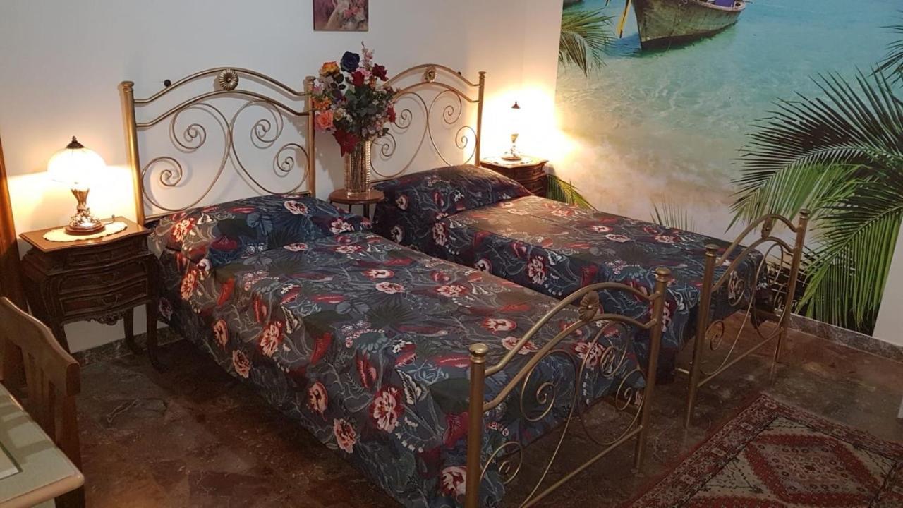 Vecchia Dimora Apartment Marino Bagian luar foto