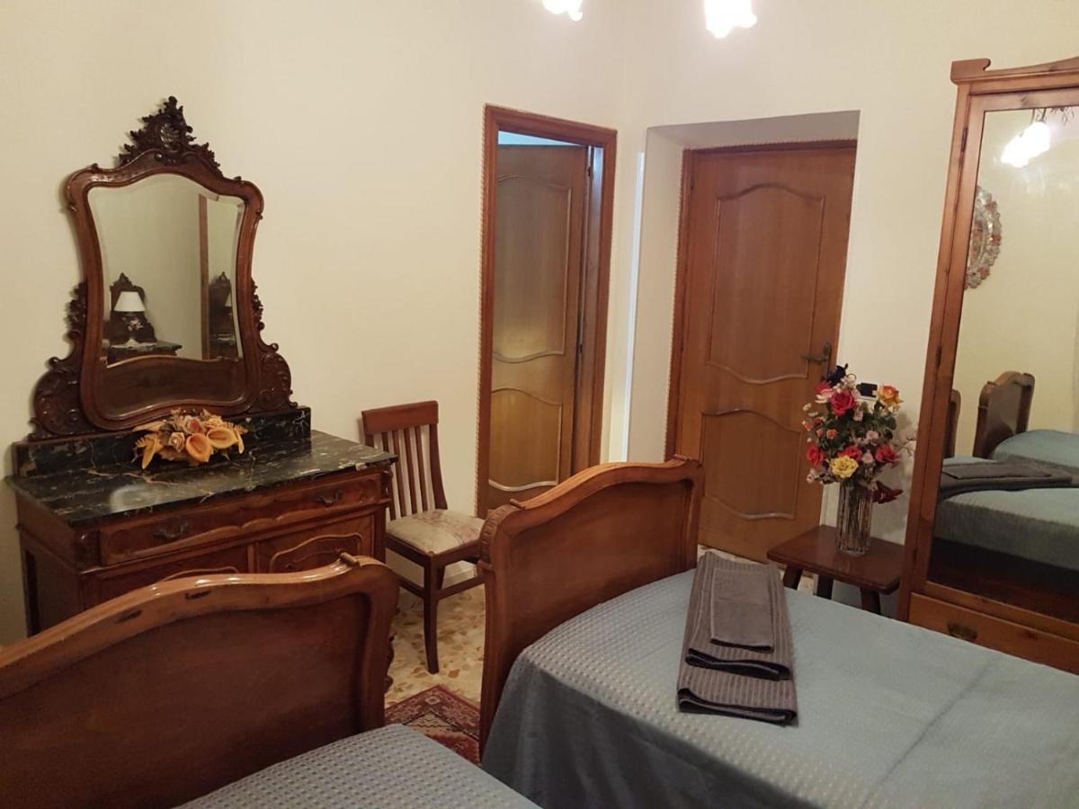 Vecchia Dimora Apartment Marino Bagian luar foto